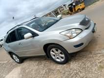 A picture of 2006 clean Nigeria used Lexus Rx330 Location Awka Price 3