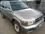A picture of 2000 Nissan Pathfinder