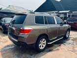 A picture of KINZZYAUTO S 08109018982 5 000 000 Refer and earn