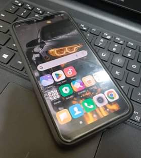 A picture of Xiaom mi 8