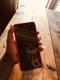 A picture of Samsung A72 gb256