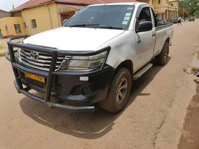 used toyota hilux