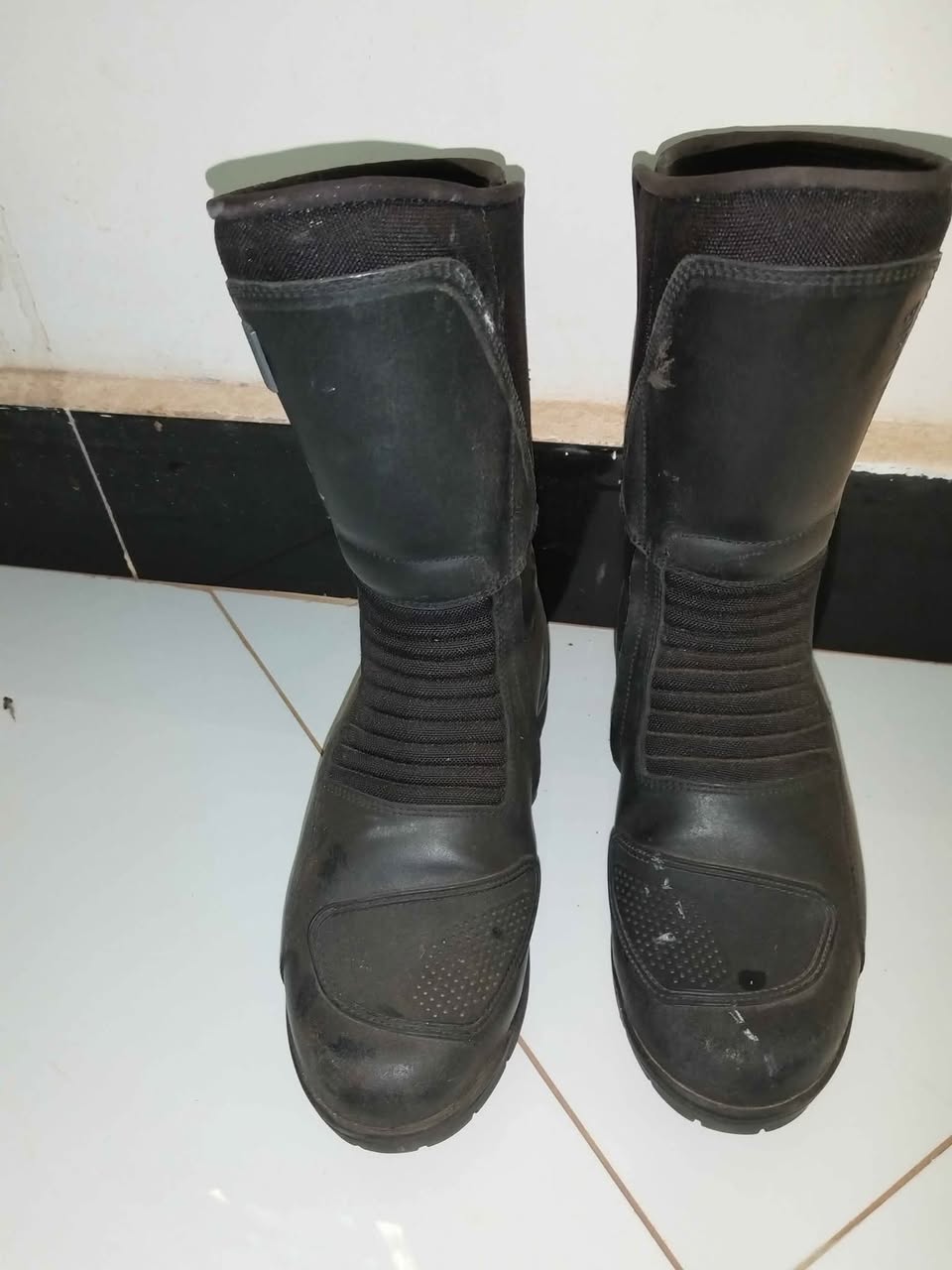 A picture of Bikers boot