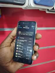 A picture of iPhone 6s 128GB BH100 220 000 Cal 0752491086