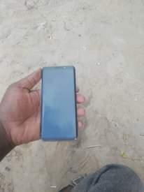 A picture of SAMSUNG S9 GB 64 RAM 4 GB