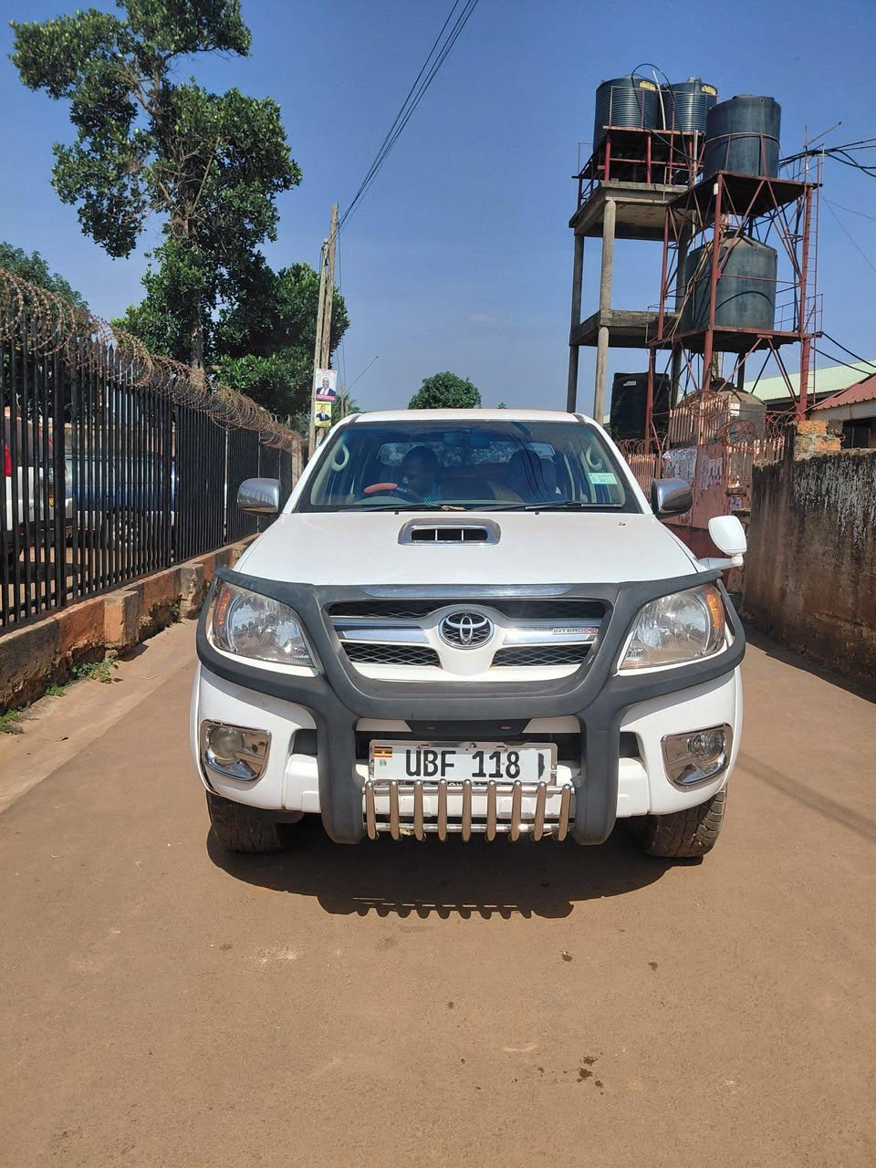 toyota hilux vigo