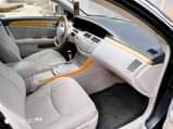 A picture of 2 8m clean Avalon ship everything is working keyless location