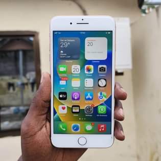 A picture of iPhone 8 Plus 64GB Battery 90 Fingerprint ipo Bei 270