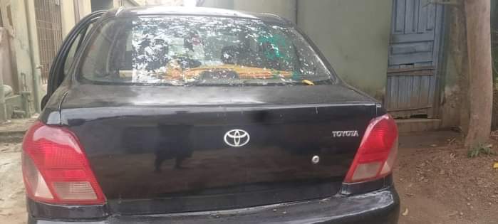 A picture of Toyota echo 2002