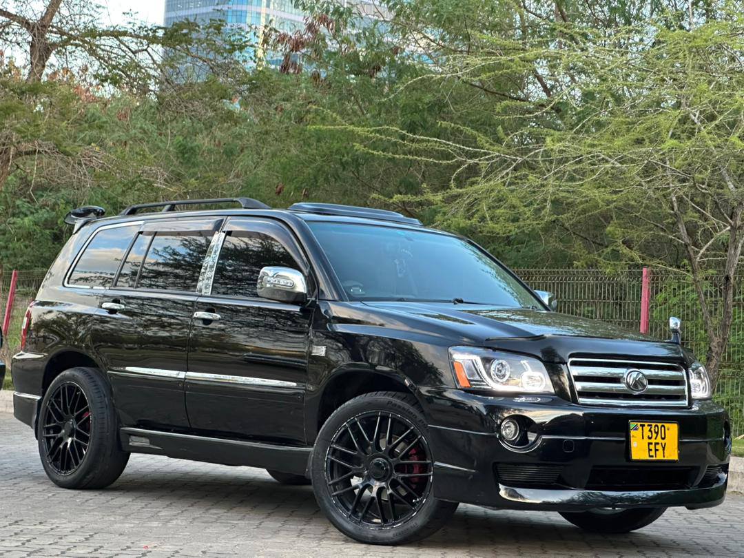 A picture of CAR ON SALES TOYOTA KLUGER REG EFY Engine Size 2360