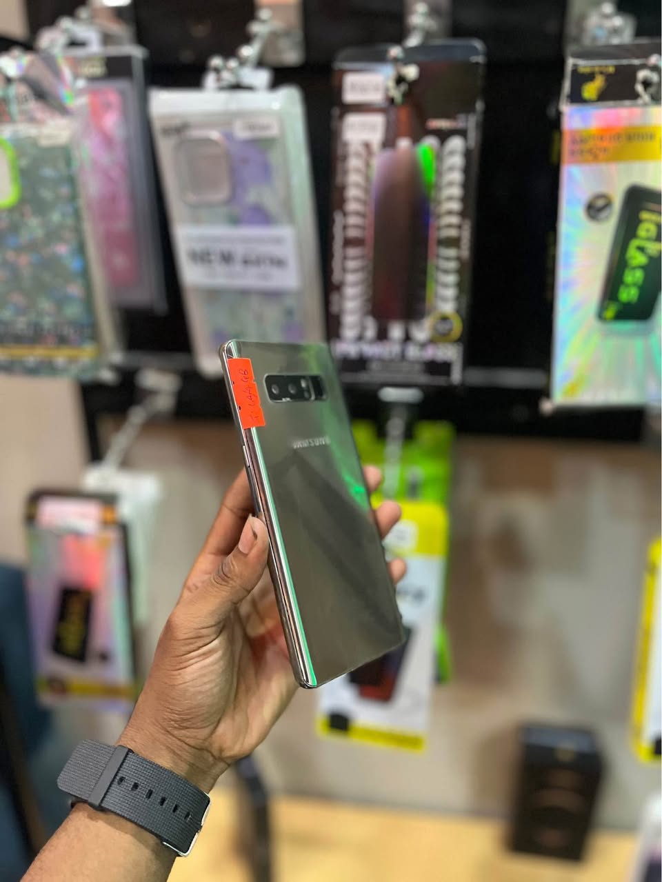 A picture of Samsung note8 ll64GBll 250 000 