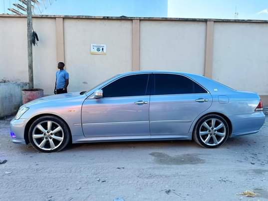 A picture of Toyota Crown