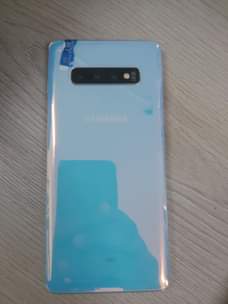A picture of Samsung s10 