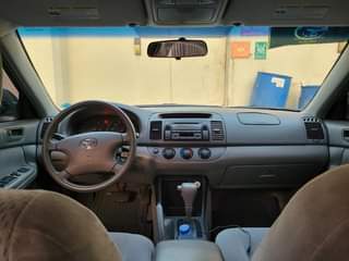 A picture of 2004 Toyota Camry