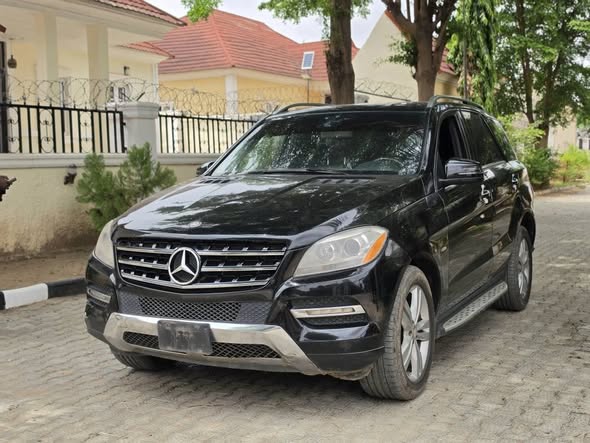 A picture of Mercedes Benz ML 350 2012