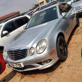 A picture of E300 2008 32M