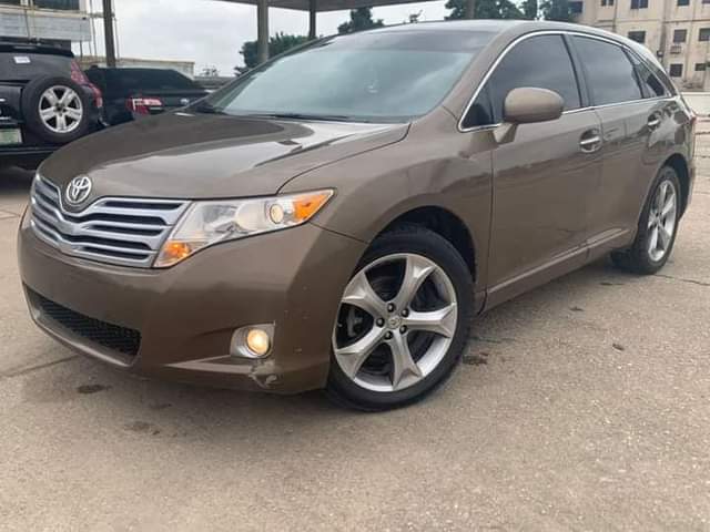 A picture of Toyota Venza 09061825415
