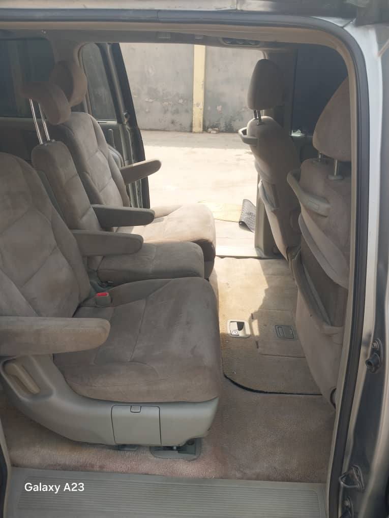 A picture of Honda Odyssey 06 For Sale