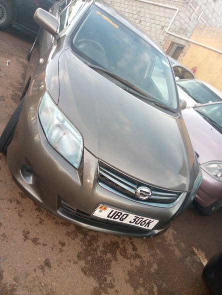 A picture of car