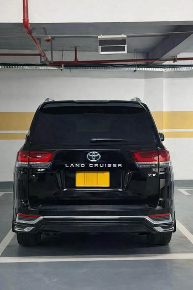 A picture of LANDCRUISER ZX Year 2023 Low mileage Diesel Price 300M