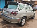 A picture of Lexus Rx 300
