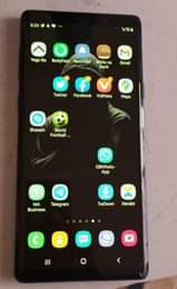 A picture of SAMSUNG NOTE9 RAM 6GB Storage 128gb crake ndogo mbele pembeni