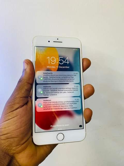 A picture of Iphone 7 plus