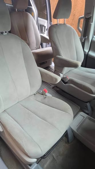 A picture of 2012 Toyota Sienna