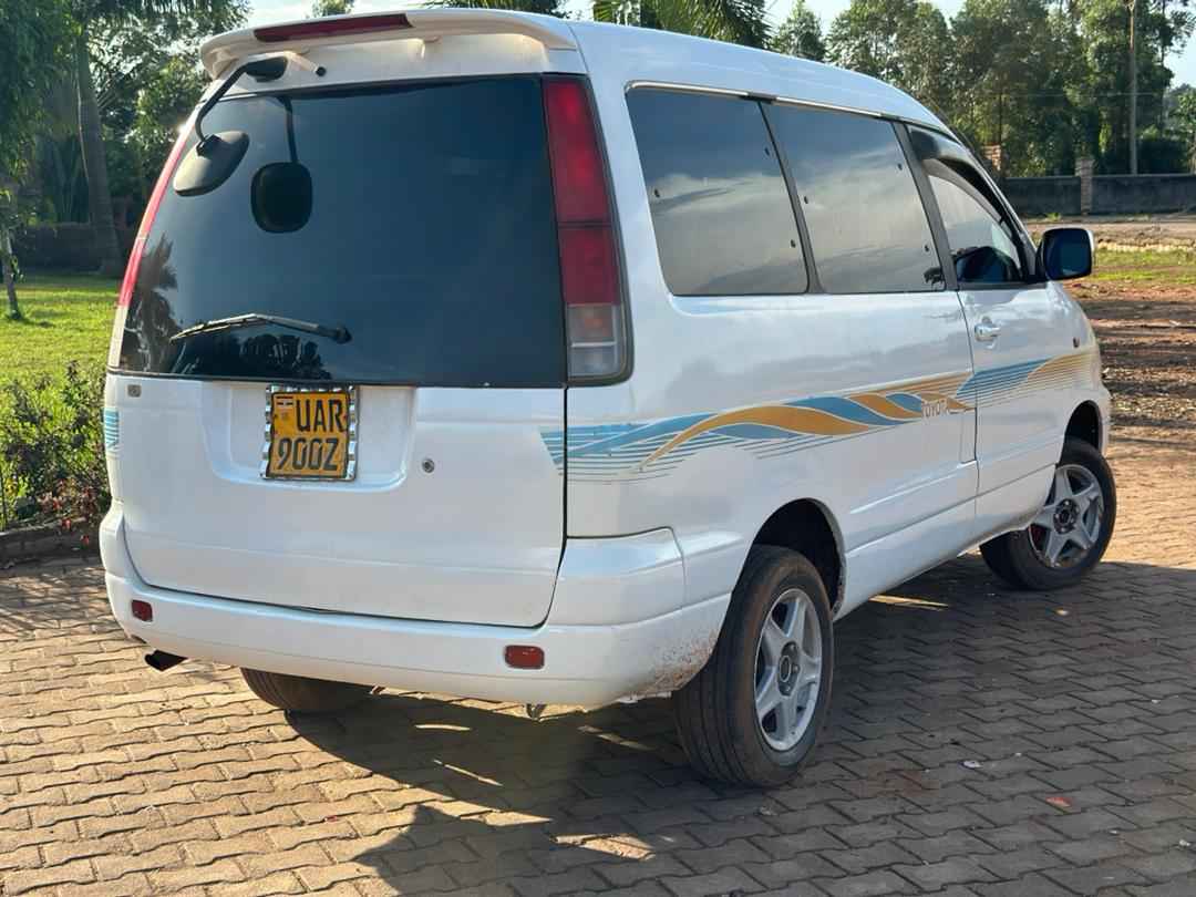 A picture of 2001 Japan toyota
