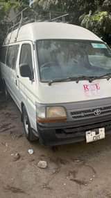 A picture of TOYOTA HIACE DUNGU