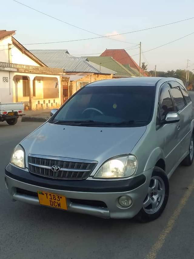 toyota nadia