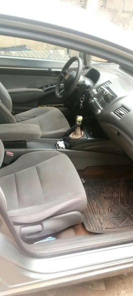 A picture of Honda Civic 08 manual