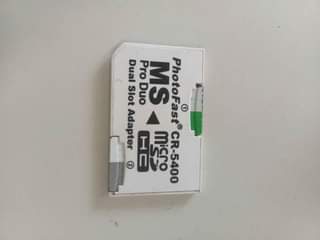 A picture of PSP and SONY camera dual cardleader