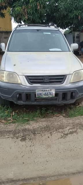 A picture of Honda Crv 1998 model 4 sale Clean body and interior