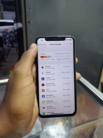 A picture of Iphone X