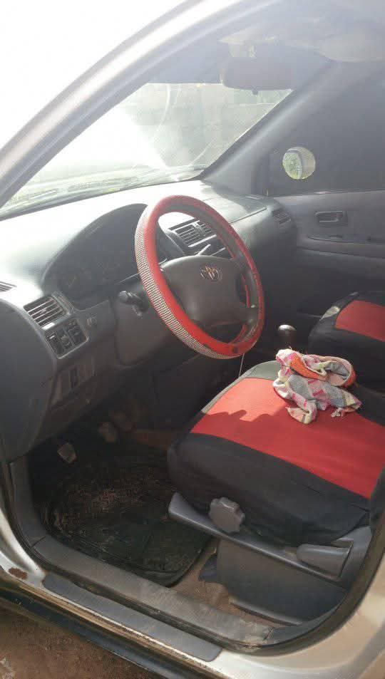 A picture of Toyota picnic 1987