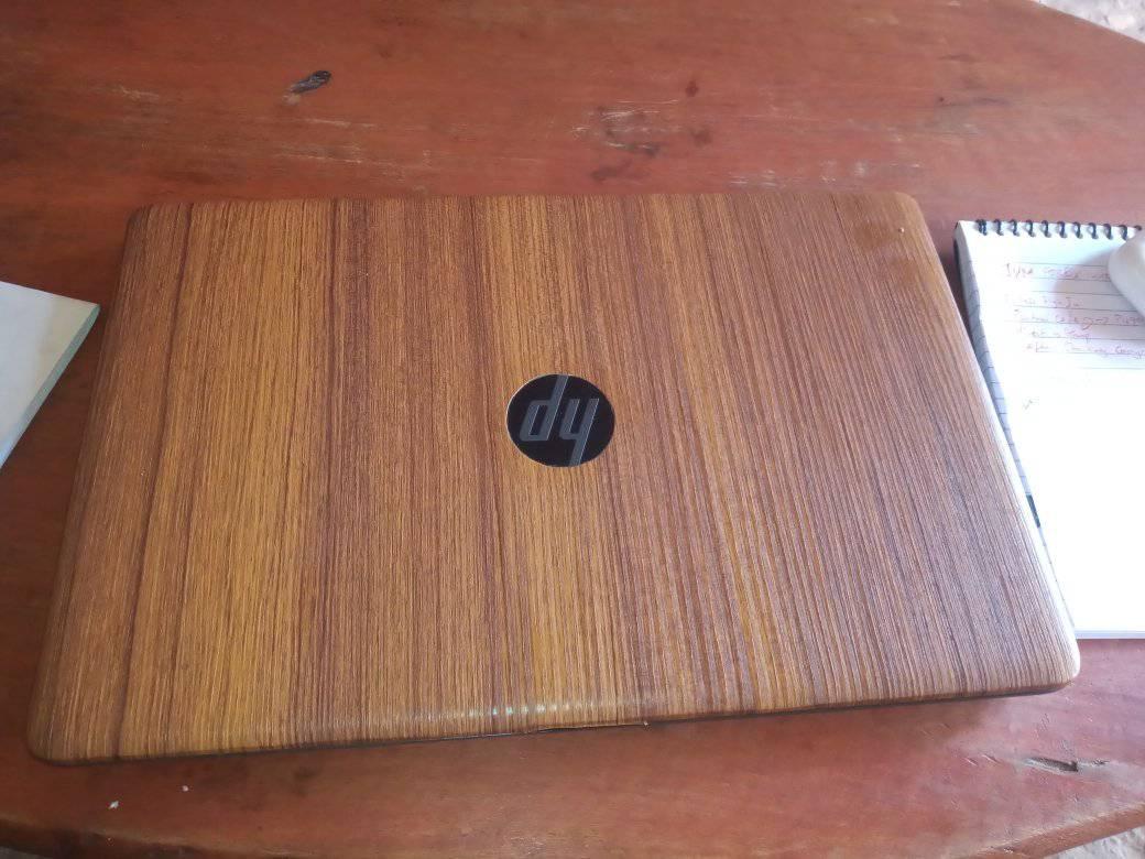 A picture of HP 250 G7 NOTE BOOK PC