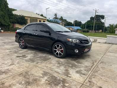 A picture of TOYOTA COROLLA S 2013 MODEL WITH GENUINE PAPERS TOTALLY FAULTLESS
