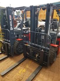 A picture of Forklifts available in Uganda forsale