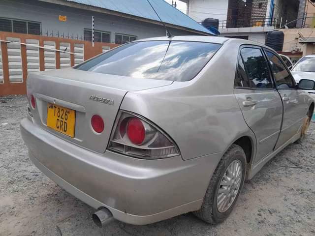 used toyota altezza