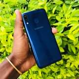 A picture of Samsung M20 gb64