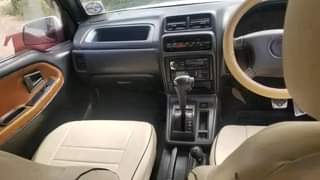 suzuki escudo