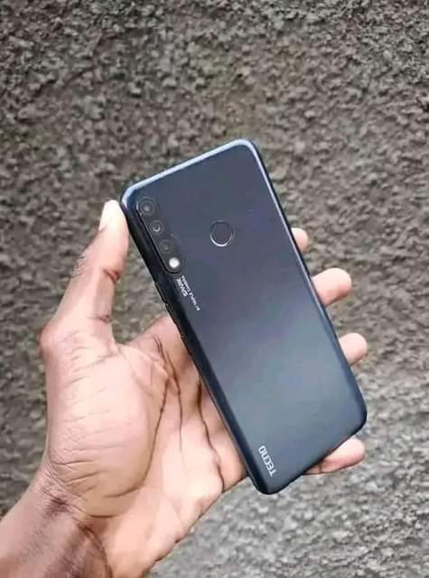 A picture of TECHNO SPARK 4