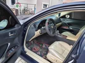 A picture of Lexus IS250