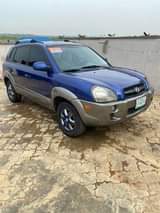 A picture of 2005 Hyundai Tucson
