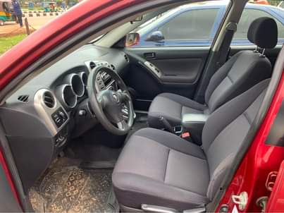 A picture of Pontiac vibe 05