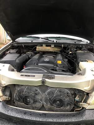 A picture of Ml 350 2005 model for sale