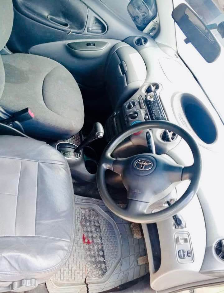 A picture of Toyota VITZ For Sale