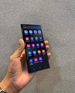 A picture of Selling my S22 ultra at 1.2m call on 0753430863