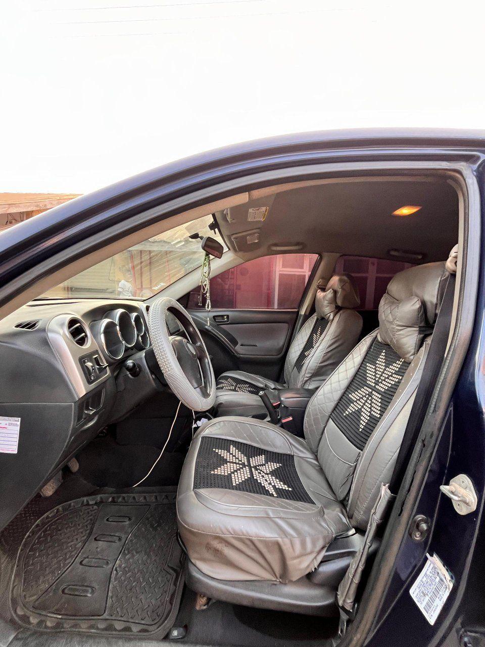 A picture of Toyota Matrix 03 in good condition Ibadan